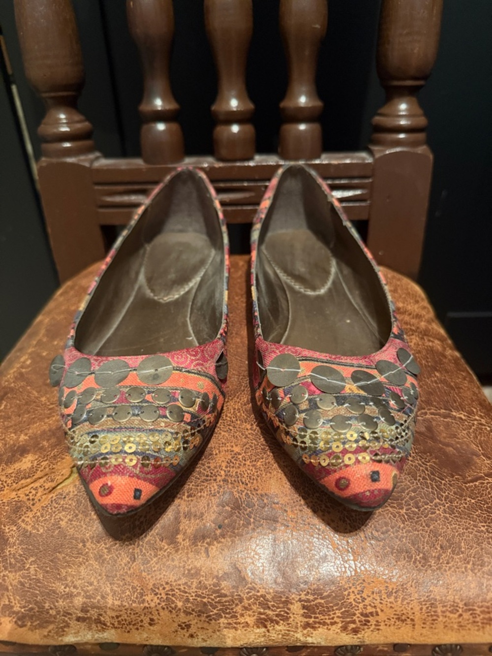 Women’s Embellished Patterned Pointed Toe Flats